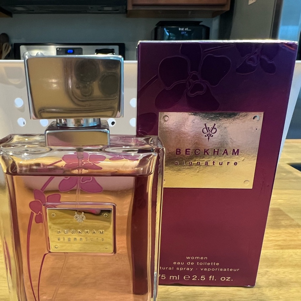Beckham Signature Women edp 2.5 0Z with box. Discontinued-limited availability.